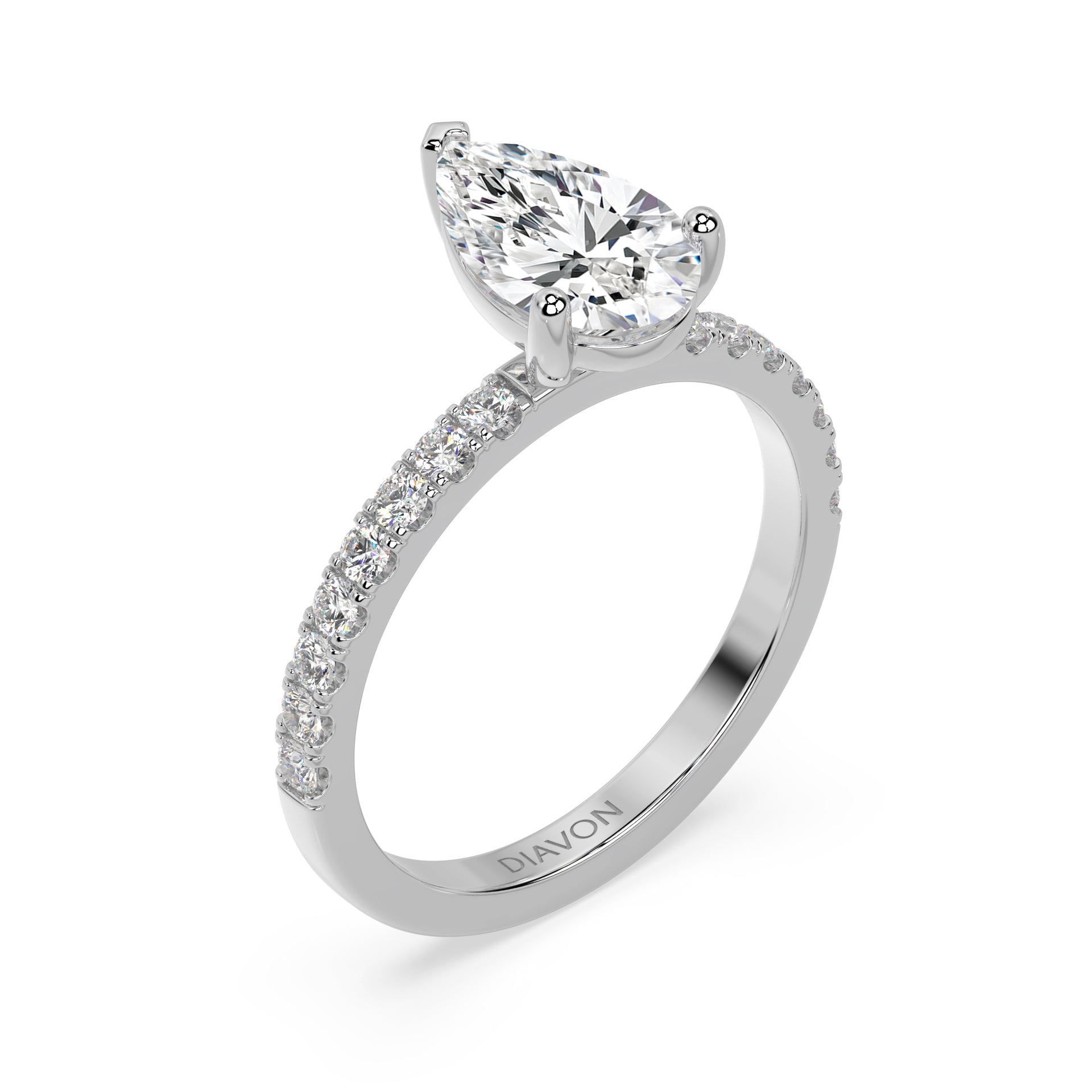 SIGNATURE SOLITAIRE PAVÉ RING I PEAR